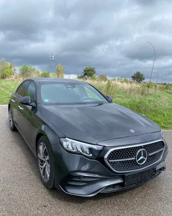 mercedes benz klasa e Mercedes-Benz Klasa E cena 284929 przebieg: 5538, rok produkcji 2023 z Giżycko